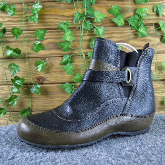 Clarks Artisan Womens 5.5 Leather Ankle Boots Black Olive Green Side Zip - Picture 1 of 8